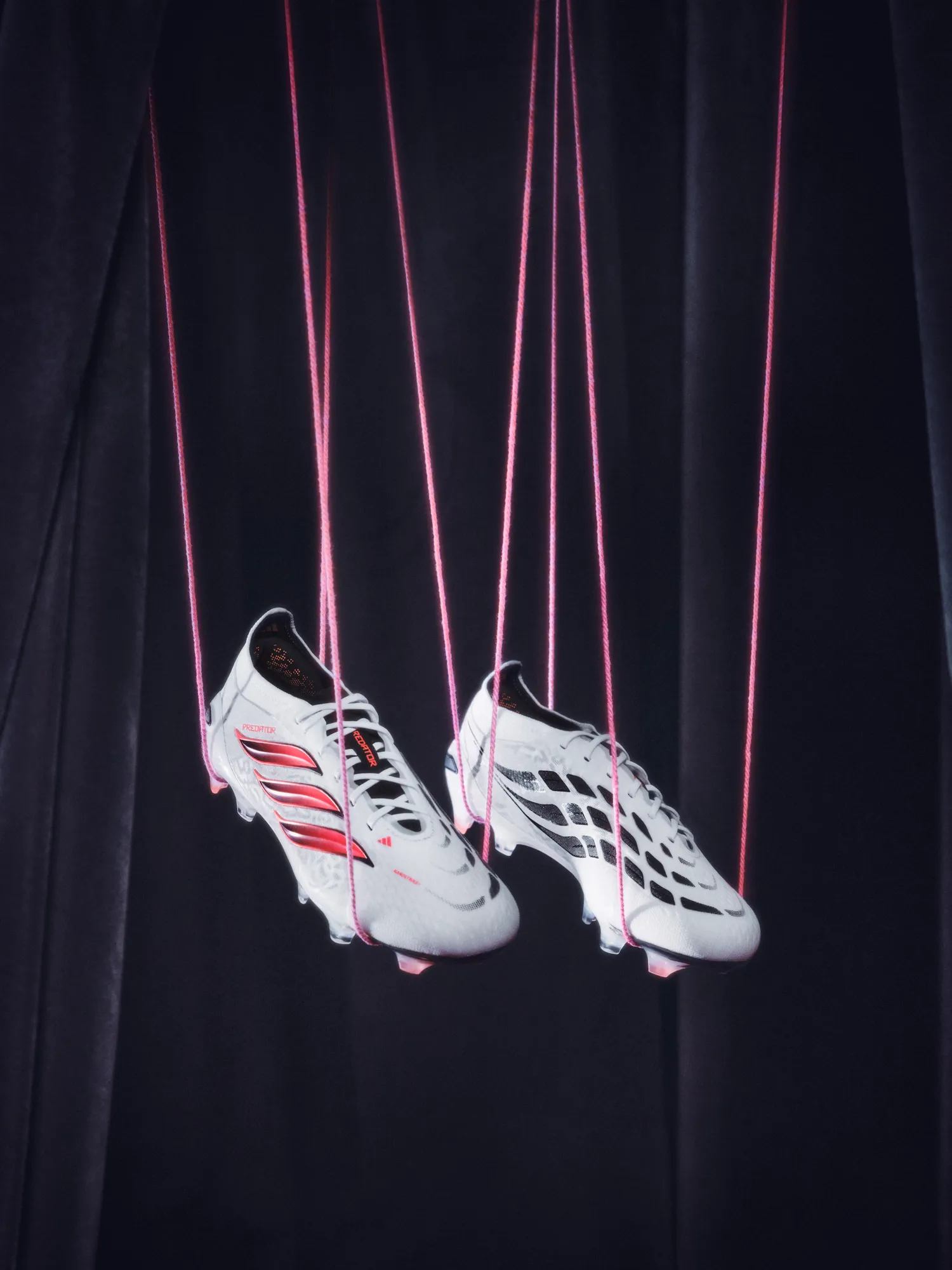 adidas Kaos ve Kontrol kampanyasında F50 kramponuyla yer alan Aitana Bonmatí