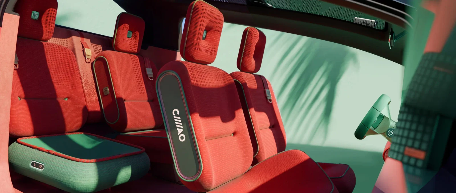 Fiat Multiplay kabininde kırmızı koltuklar ve yeşil çok amaçlı modül.